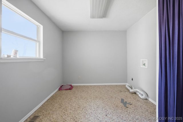 506 S Delaware Avenue, Okmulgee, OK 74447