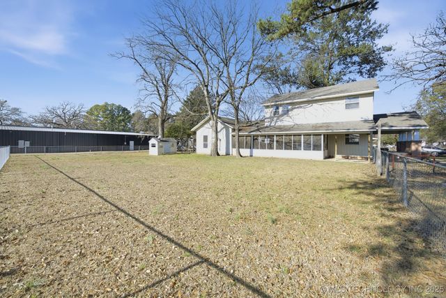 506 S Delaware Avenue, Okmulgee, OK 74447