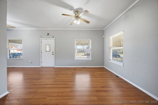 506 S Delaware Avenue, Okmulgee, OK 74447