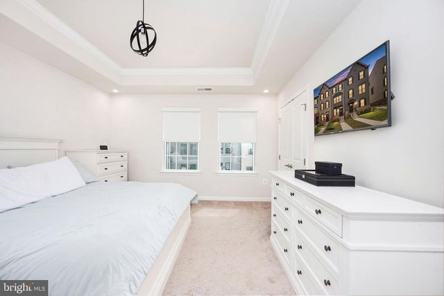 2010 TRACK CIR, Fredericksburg, VA 22401