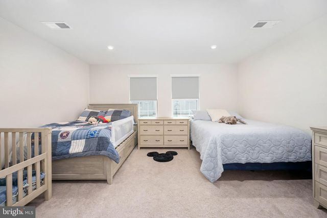 2010 TRACK CIR, Fredericksburg, VA 22401