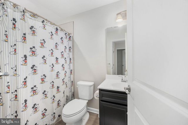 2010 TRACK CIR, Fredericksburg, VA 22401