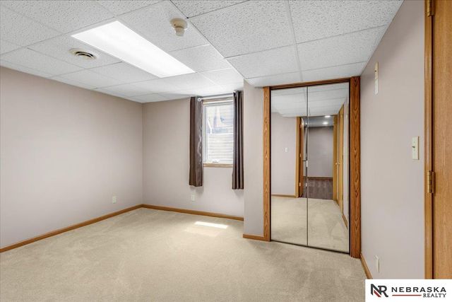 6109 NW 11th Street, Lincoln, NE 68521