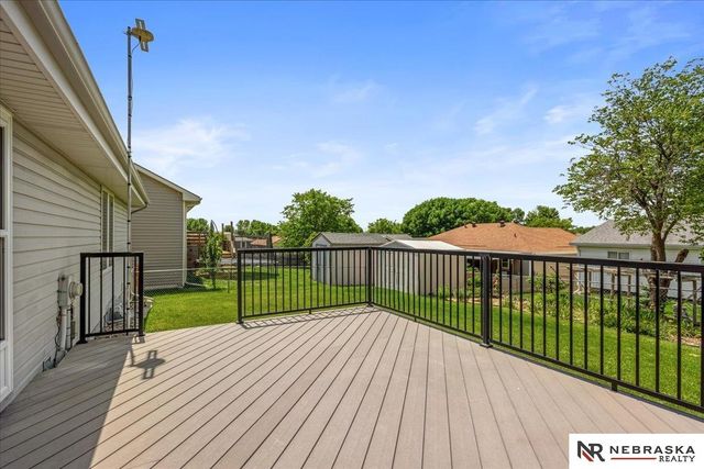6109 NW 11th Street, Lincoln, NE 68521
