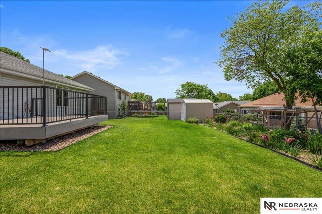 6109 NW 11th Street, Lincoln, NE 68521