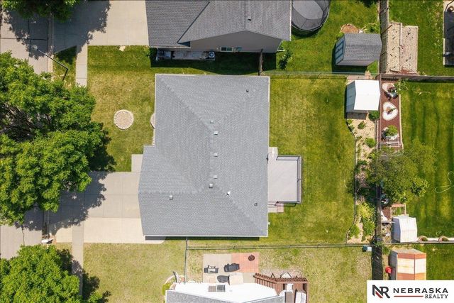 6109 NW 11th Street, Lincoln, NE 68521