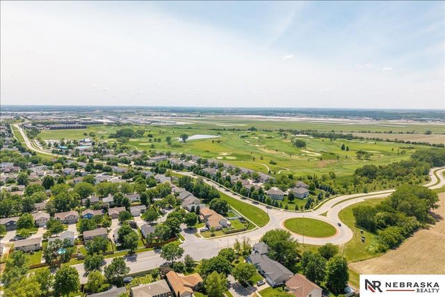 6109 NW 11th Street, Lincoln, NE 68521
