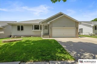 6109 NW 11th Street, Lincoln, NE 68521