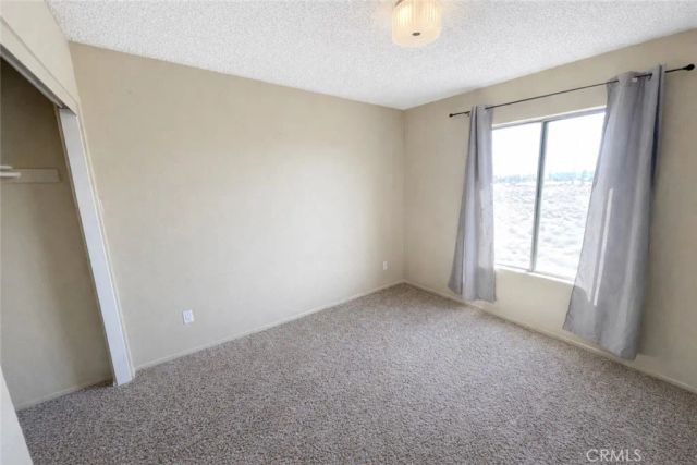 14527 Pony Trail Road, Victorville, CA 92392