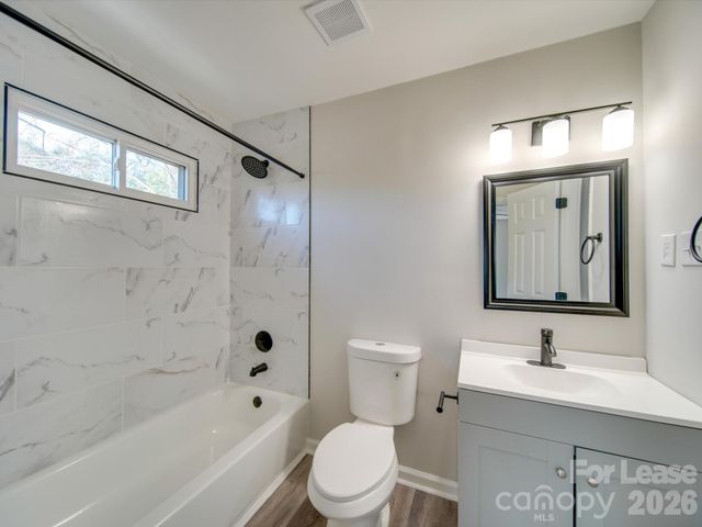 8208 Doverdale Lane, Charlotte, NC 28217