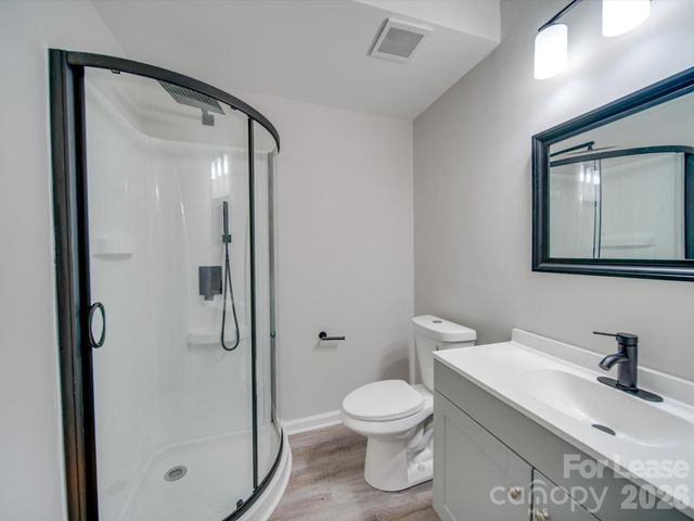 8208 Doverdale Lane, Charlotte, NC 28217