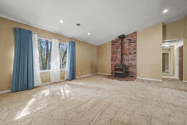 21580 Gayla Dr, Pine Grove, CA 95665