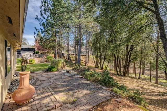 21580 Gayla Dr, Pine Grove, CA 95665