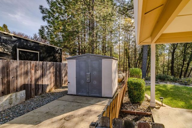 21580 Gayla Dr, Pine Grove, CA 95665