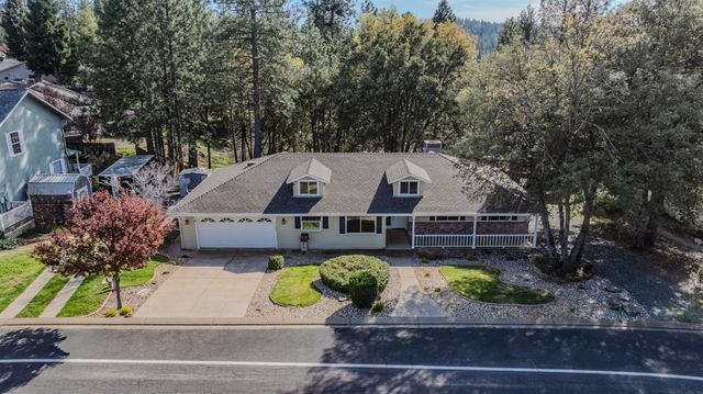 21580 Gayla Dr, Pine Grove, CA 95665