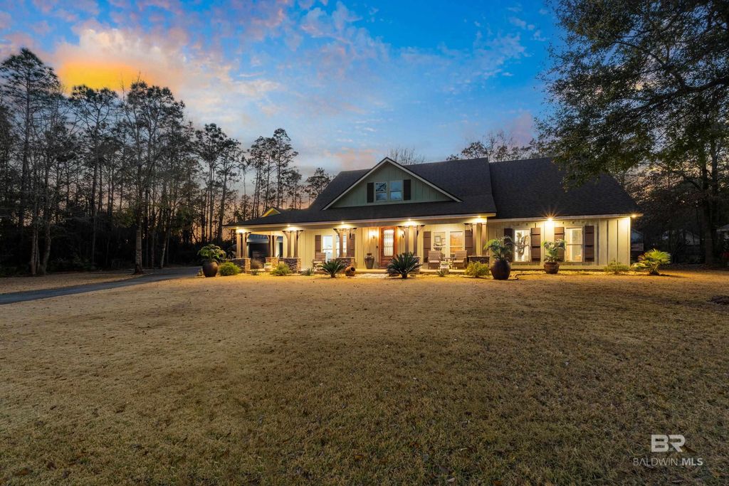 8593 Bay Pines Lane, Foley, AL 36535