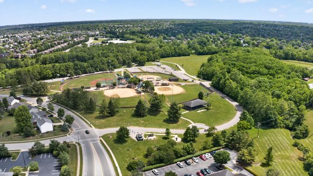 793 Vermillion Peak Pass, Lexington, KY 40515