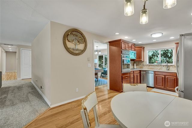 22710 253rd Avenue SE, Maple Valley, WA 98038