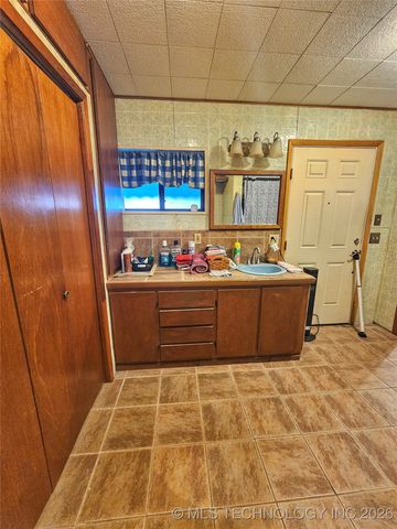 2149 N Delaware Place, Tulsa, OK 74110