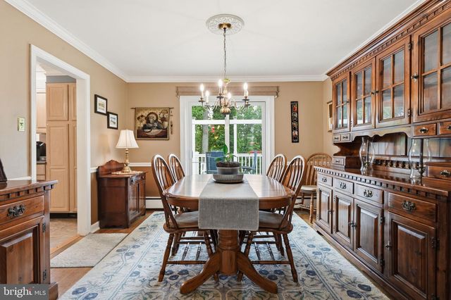 37 BROOKSIDE DR, Feasterville Trevose, PA 19053