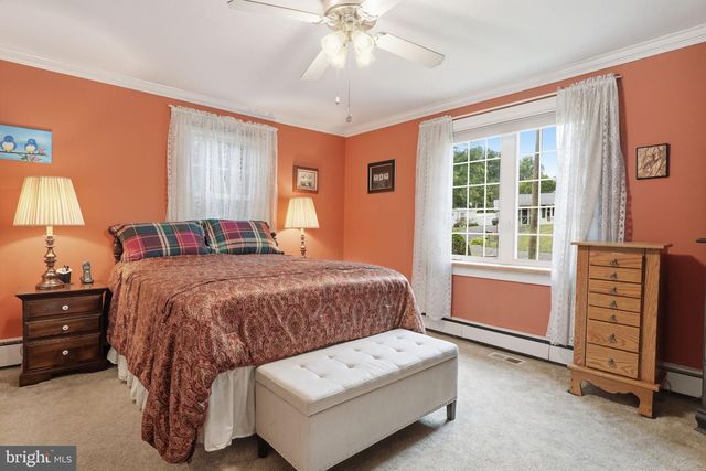 37 BROOKSIDE DR, Feasterville Trevose, PA 19053