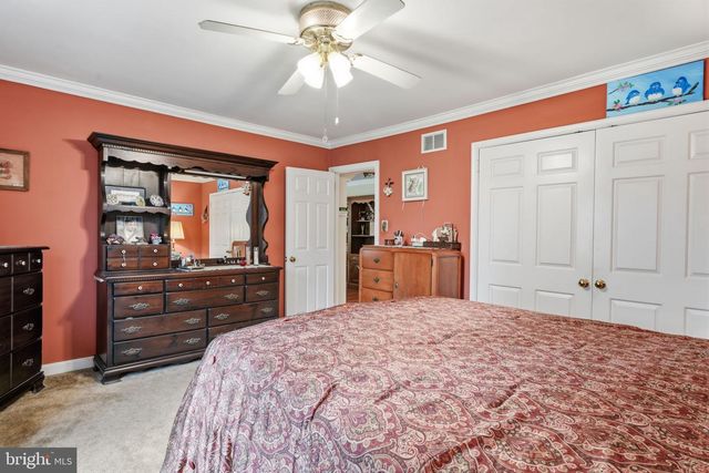 37 BROOKSIDE DR, Feasterville Trevose, PA 19053