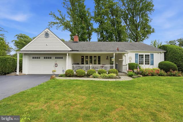 37 BROOKSIDE DR, Feasterville Trevose, PA 19053