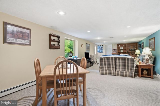 37 BROOKSIDE DR, Feasterville Trevose, PA 19053