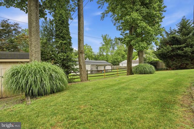 37 BROOKSIDE DR, Feasterville Trevose, PA 19053