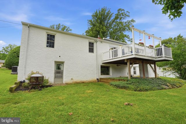 37 BROOKSIDE DR, Feasterville Trevose, PA 19053