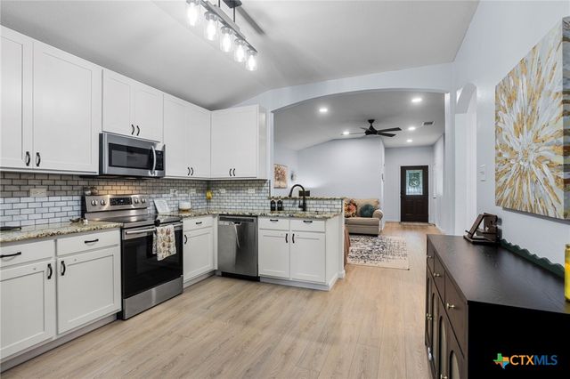 828 Starlight Drive, Temple, TX 76502