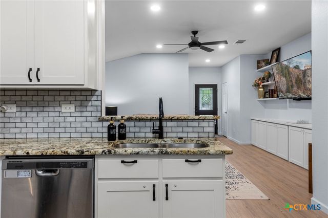 828 Starlight Drive, Temple, TX 76502