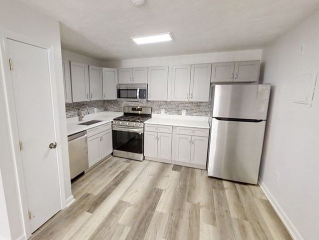 11 Kenmar Drive 24, Billerica, MA 01821