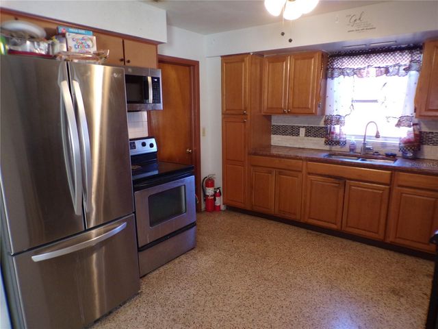 5606 87TH AVENUE N, Pinellas Park, FL 33782
