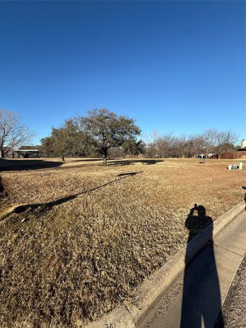 29 North Shore Circle, Waco, TX 76708