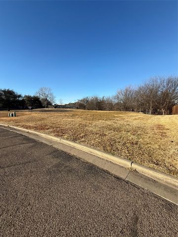 29 North Shore Circle, Waco, TX 76708