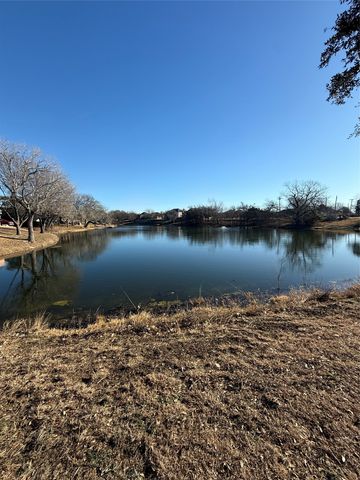 29 North Shore Circle, Waco, TX 76708