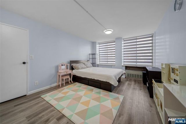 300 Winston L1, Cliffside Park, NJ 07010