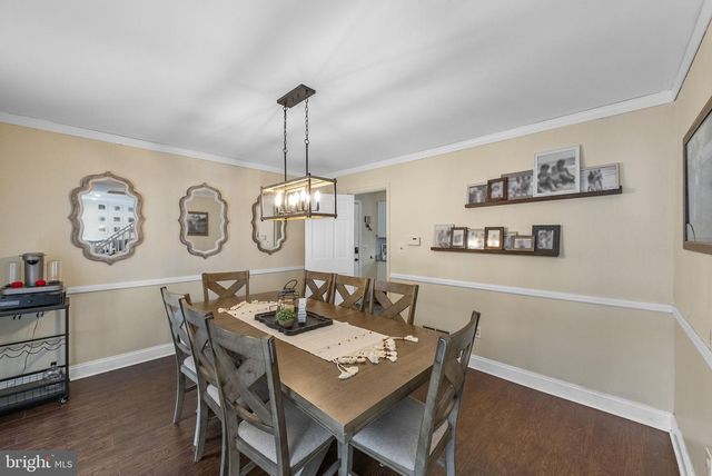 4 BIRCH RUN CT, Ewing, NJ 08628