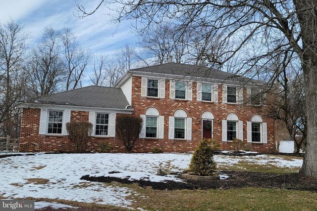 4 BIRCH RUN CT, Ewing, NJ 08628