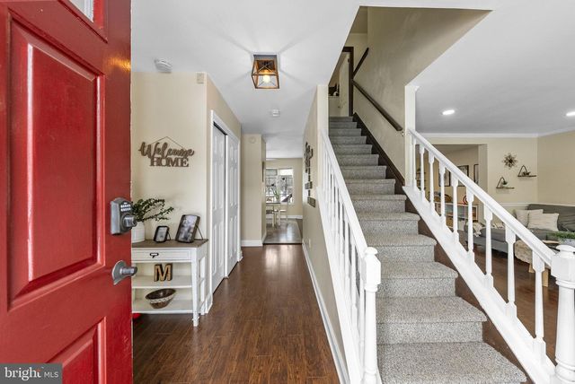 4 BIRCH RUN CT, Ewing, NJ 08628