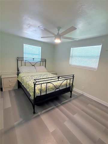 5809 Sullivan Rd, Jupiter, FL 33458