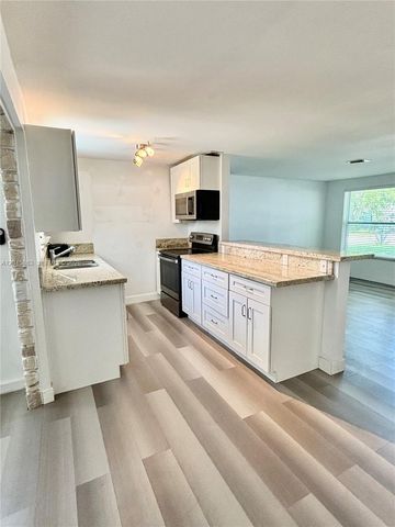 5809 Sullivan Rd, Jupiter, FL 33458