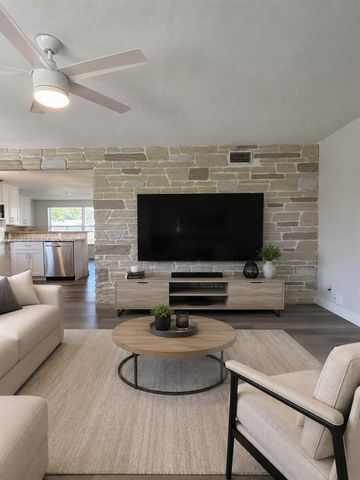 5809 Sullivan Rd, Jupiter, FL 33458