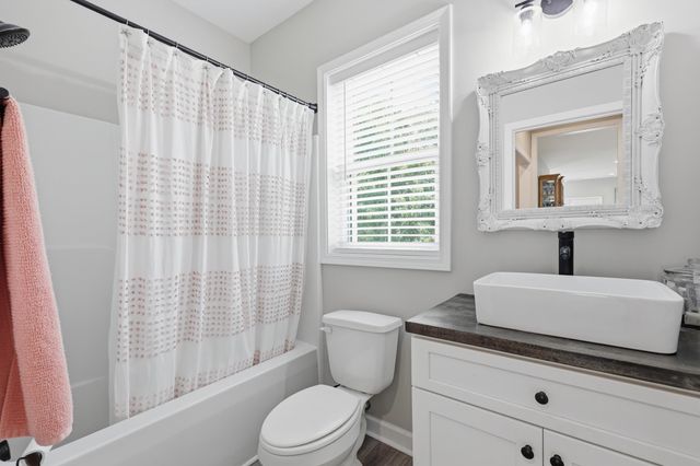 119 Enclave Pl., Pawleys Island, SC 29585