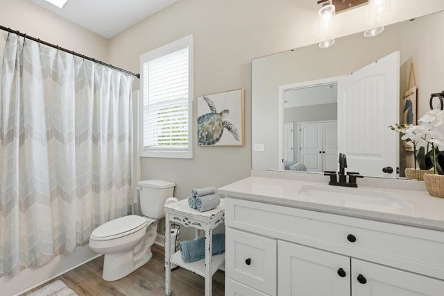119 Enclave Pl., Pawleys Island, SC 29585