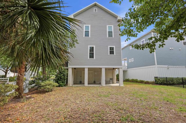 119 Enclave Pl., Pawleys Island, SC 29585
