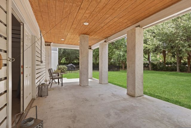 119 Enclave Pl., Pawleys Island, SC 29585