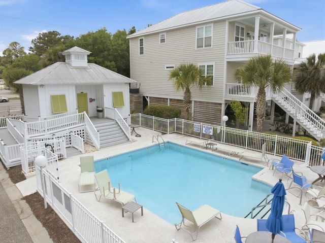 119 Enclave Pl., Pawleys Island, SC 29585