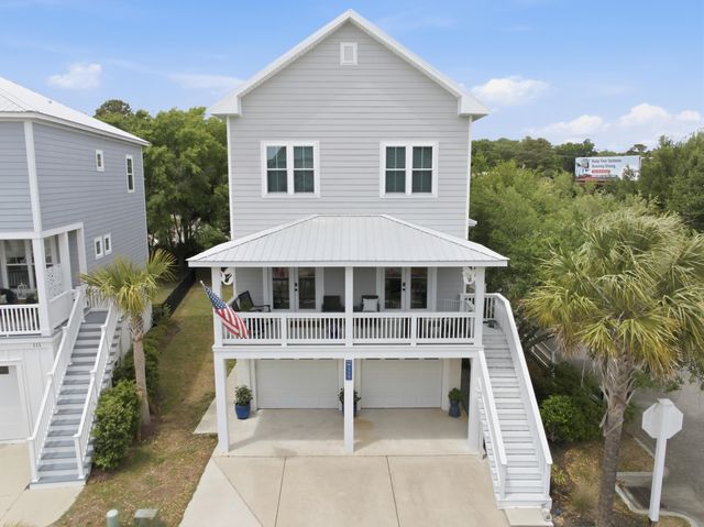 119 Enclave Pl., Pawleys Island, SC 29585